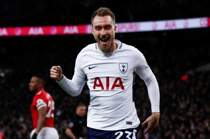 Gelandang Tottenham Hotspur, Christian Eriksen, merayakan gol yang dia cetak ke gawang Manchester United dalam laga Liga Inggris di Stadion Wembley, London, pada 31 Januari 2018.