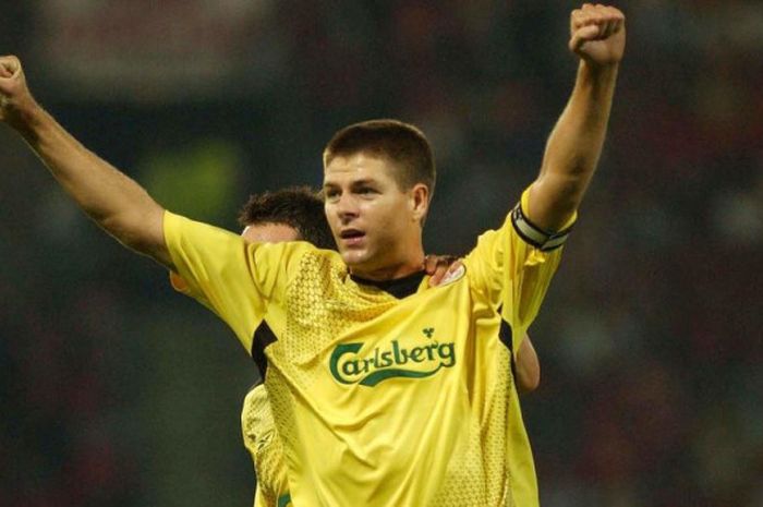 Steven Gerrard merayakan gol Liverpool ke gawang Grazer AK dalam partai Liga Champions di Graz, Austria, 10 Agustus 2004.