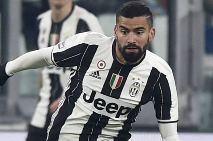 Gelandang Juventus, Tomas Rincon.