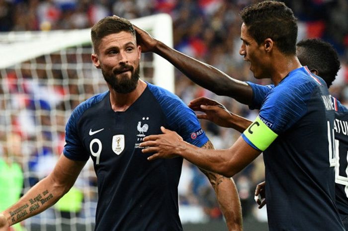 Selebrasi striker timnas Prancis, Olivier Giroud (kiri), dalam pertandingan menghadapi Belanda di League A Grup 1 UEFA Nations League di Stadion Stade de France, Paris, Prancis, pada Minggu (9/9/2018).