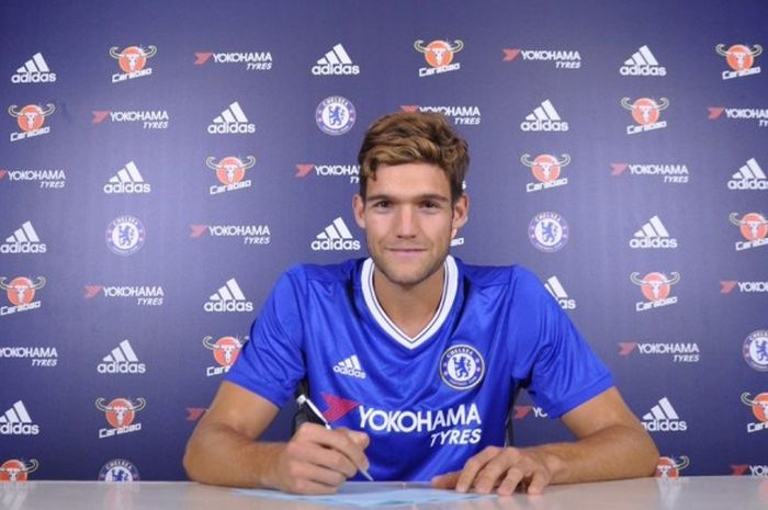 Marcos Alonso resmi menjadi pemain Chelsea terhitung per Rabu, 31 Agustus 2016.