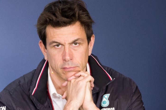 Bos tim Mercedes, Toto Wolff, menghadiri konferensi pers jelang balapan Formula 1 (F1) GP Austria 2018 di Red Bull Ring, Spielberg, Austria, 29 Juni lalu. 