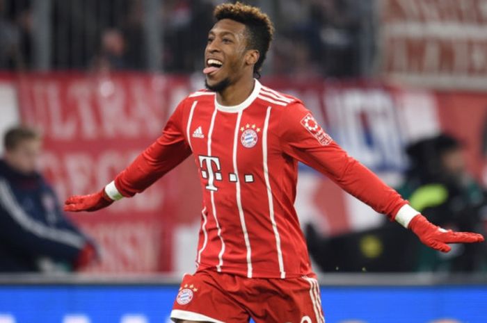 Kingsley Coman merayakan gol Bayern Muenchen ke gawang Hannover dalam partai Liga Jerman di Allianz Arena, Muenchen, 2 Desember 2017.