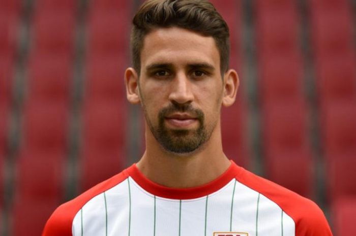 Rani Khedira dalam acara perkenalan tim FC Augsburg, 17 Juli 2017.