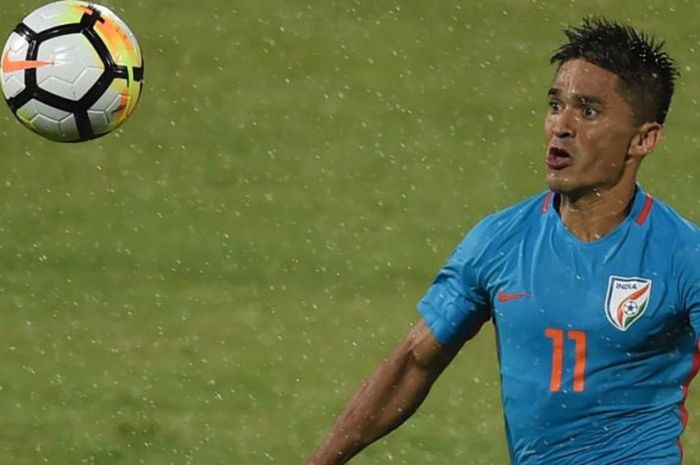 Aksi Sunil Chhetri dalam partai timnas India lawan Kenya di Mumbai, 4 Juni 2018.