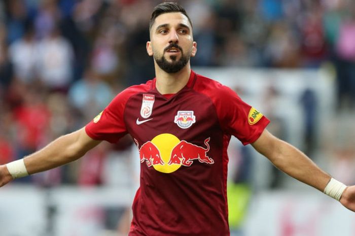 Striker RB Salzburg, Moanes Dabbur