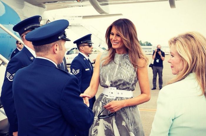 Unggahan Melania Trump di akun Twitter pribadinya.