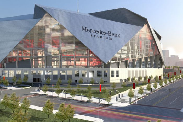 Mercedes-Benz Stadium terletak di Atlanta, Amerika Serikat