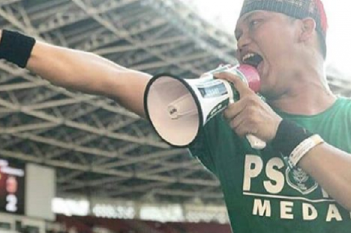 Gordon Manullang, Ketua SMeCK Hooligan Jabodetabek 