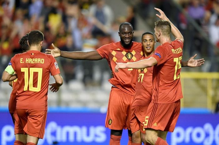 Penyerang Belgia, Romelu Lukaku (tengah), merayakan gol yang dicetak ke gawang Swiss dalam laga UEFA Nations League di Stadion King Baudouin, Brussels, Belgia pada 12 Oktober 2018.