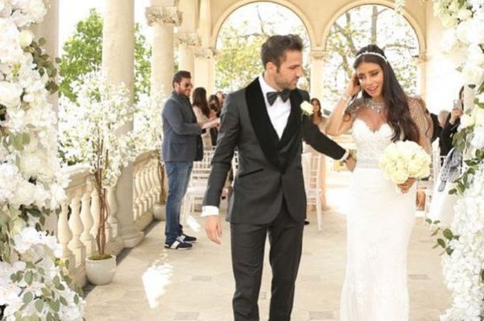 Pernikahan Cesc Fabregas (kiri) dan Daniella Semaan