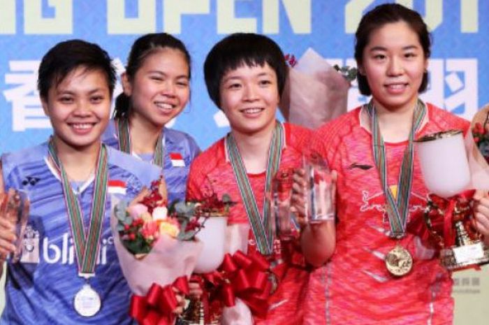 ganda putri China, Chen Qingchen/Jia Yifan berhasil menjadi juara Hong Kong Open 2017 setelah mengalahkan Greysia/Apriyani (Indonesia). 