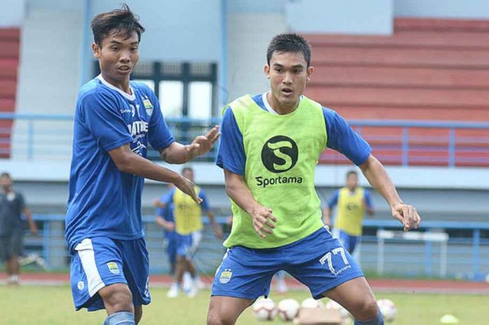 Zalnando melakukan sesi latihan bersama Persib Bandung di Sport Jabar Arcamanik, Bandung, Senin (20/