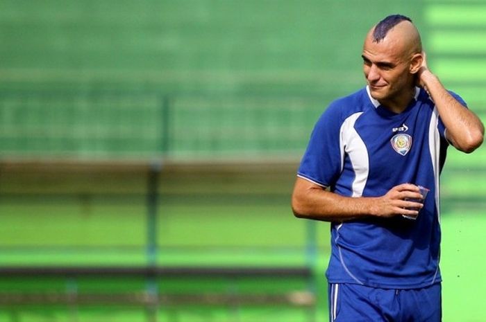  Pemain Arema Cronus asal Spanyol, Kiko Insa. 