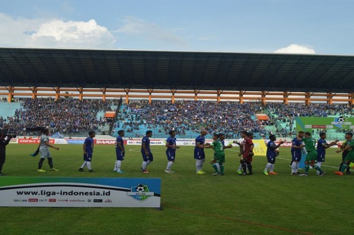 PSIS Semarang Vs PSMS Medan di Stadion Moch Soebroto Magelang, Minggu (15/4/2018) pukul 15.30 WIB.