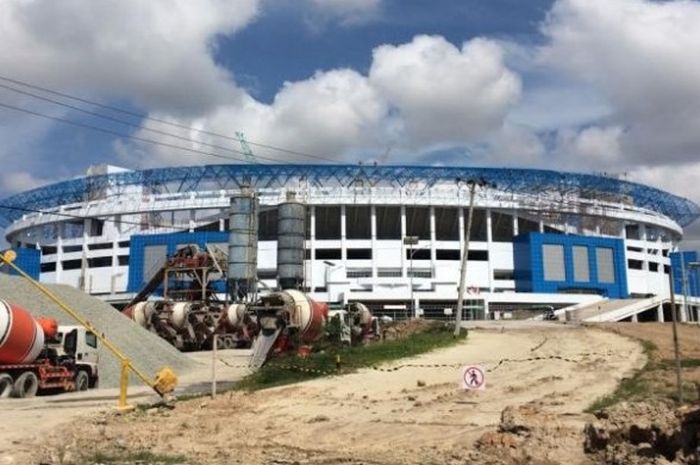 Foto stadion yang dibangun di Batakan, Kota Balikpapan yang diambil pada Jumat (9/9/2016). Stadion ini bisa dipakai sebagai markas Persiba per musim 2017.  