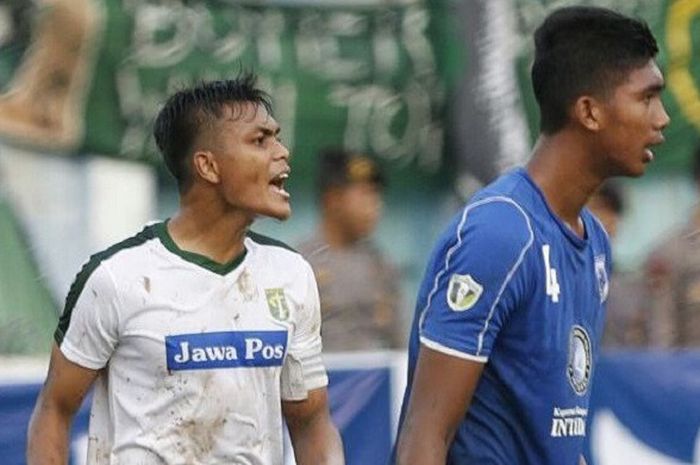 Rachmat Irianto saat membela klubnya Persebaya Surabaya