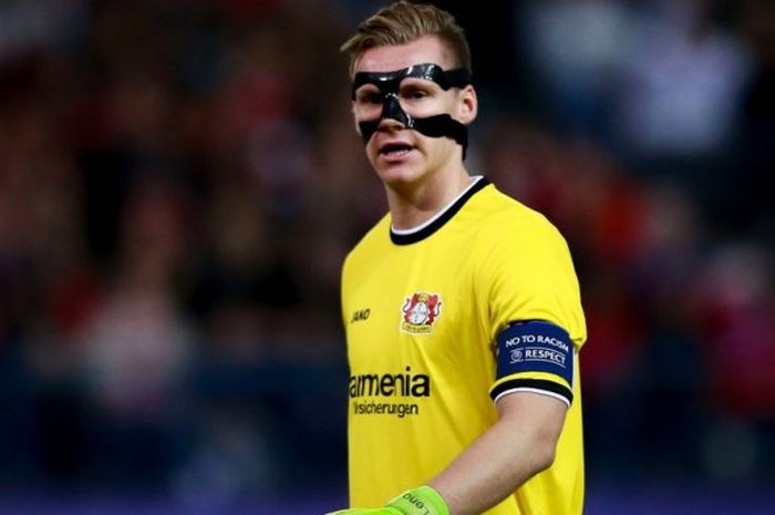 Bernd Leno beraksi di pertandingan Liga Champions melawan Atletico Madrid di Stadion Vicente Calderon pada 15 Maret 2017. 