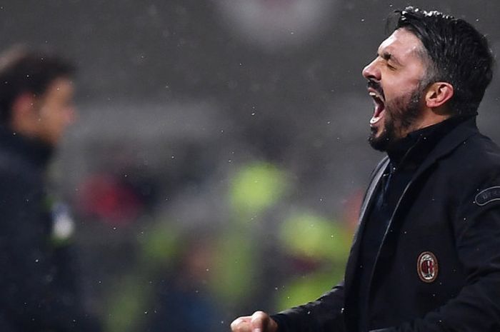 Pelatih AC Milan, Gennaro Gattuso, merayakan kemenangan atas Bologna dalam laga Liga Italia di Stadion San Siro, Milan, pada 10 Desember 2017.