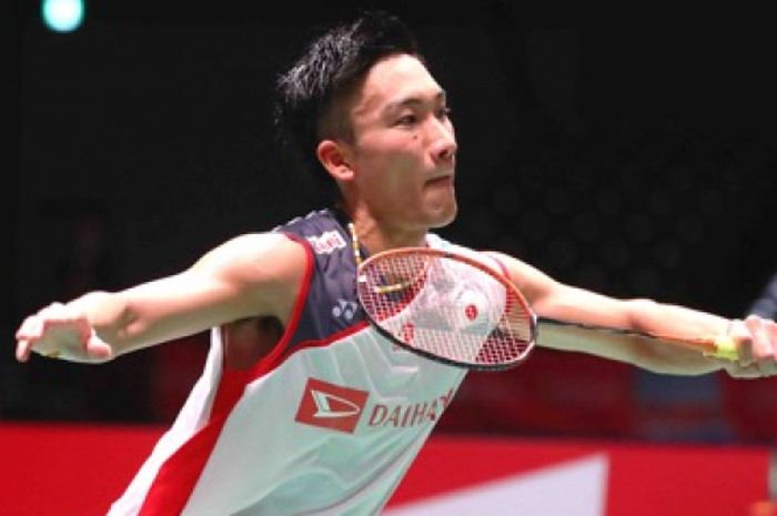    Kento Momota (Jepang) ketika tampil di babak 32 besar Japan Open 2018, Selasa (11/9/2018), di Musashino Forest Sport Plaza, Tokyo.    