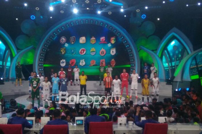  Suasana peresmian Liga 1 2018 di Studio Indosiar, Senin (19/3/2018). 