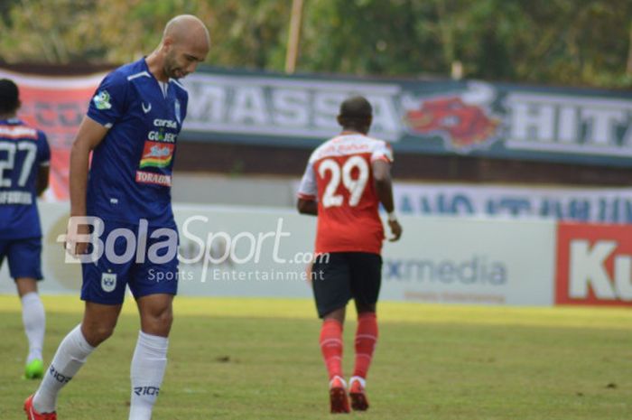 Bruno Silva saat berhadapan dengan Madura United pada putaran pertama Liga 1 2018 di Stadion Moch So