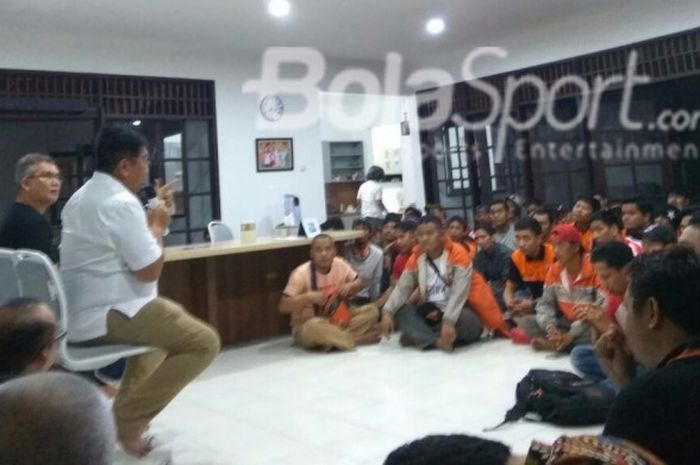 Jumpa pers di kantor persija, jalan duren tiga raya jaksel