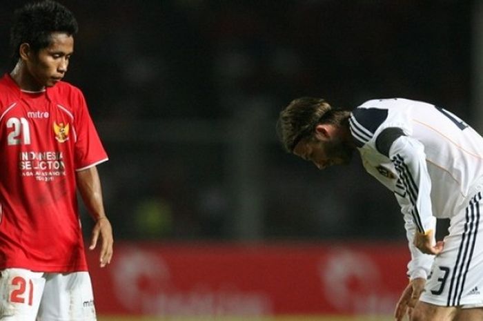 Winger Indonesia Selection Andik Vermansah dan David Beckham kala masih membela LA Galaxy pada laga eksibhisi di Stadion Utama Gelora Bung Karno (SUGBK), Rabu (30/11/2011).