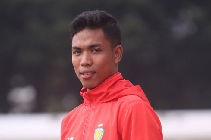 Atlet atletik putra nasional Indonesia, Lalu Muhammad Zohri, berpose di Stadion Madya, Senayan, Jakarta.