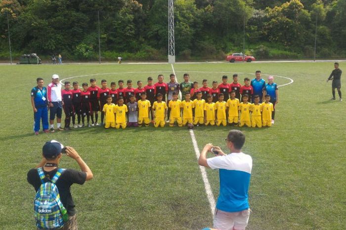 Suasana jelang pertandingan final Singa Cup 2017 antara Imran Soccer Academy menghadapi Shahzan Junior di The Cage Sports Park, Turf City, Singapura, pada Kamis (9/11/2017).