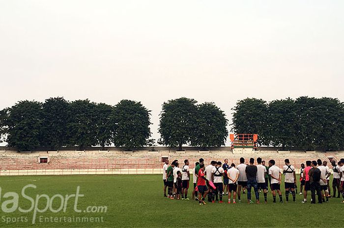 Pemain Madura United saat berlatih di Stadion Gelora 10 November, Surabaya, pada Kamis (3/5/2018).