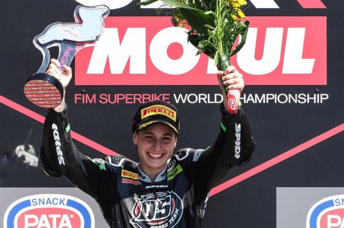 Momen perayaan Ana Carrasco saat memenangi WorldSSP300 Imola, Minggu (13/5/2018).