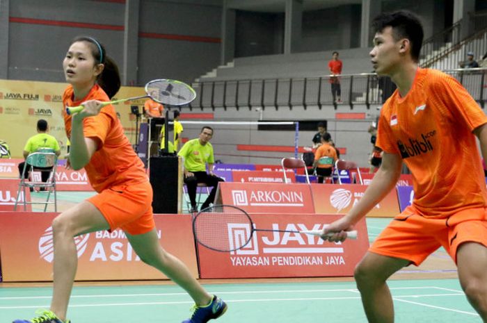 Rinov Rivaldy/Angelica Wiratama saat berlagai di Asia Junior Championship 2017