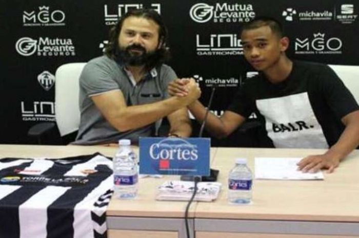 Pemain muda asal Indonesia, Dallen Ramadhan Rovani Doke, resmi bergabung dengan salah satu klub asal Spanyol, Castellon. 