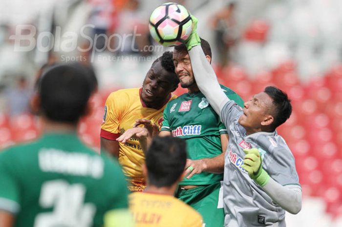 Pertandingan perebutan peringkat ketiga Piala Presiden 2018 antara PSMS Medan dan Sriwijaya FC di Stadion Utama Gelora Bung Karno, Sabtu (17/2/2018). 