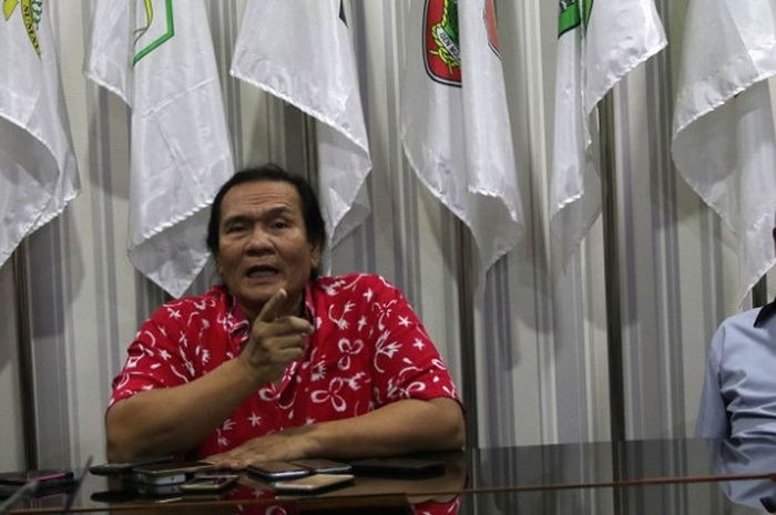 Presiden NPC Senny Marbun saat beri keterangan soal pemotongan bonus, Rabu (8/8/2018).