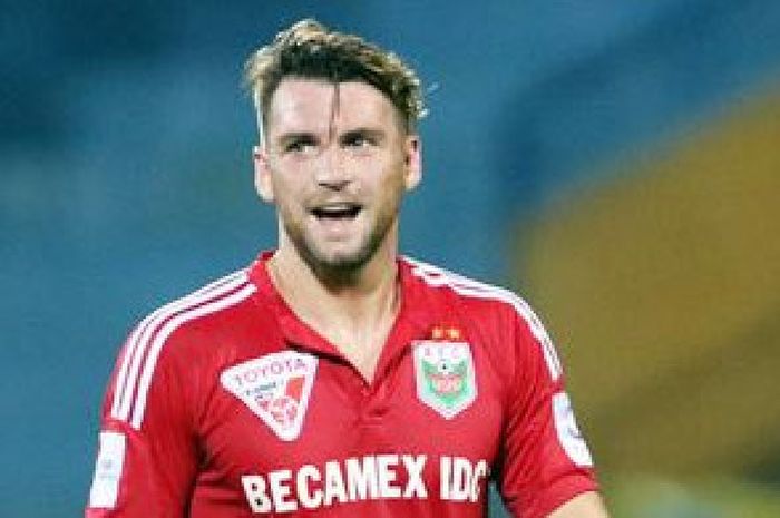 Marko Simic saat berkostum Becamex Binh Duong.