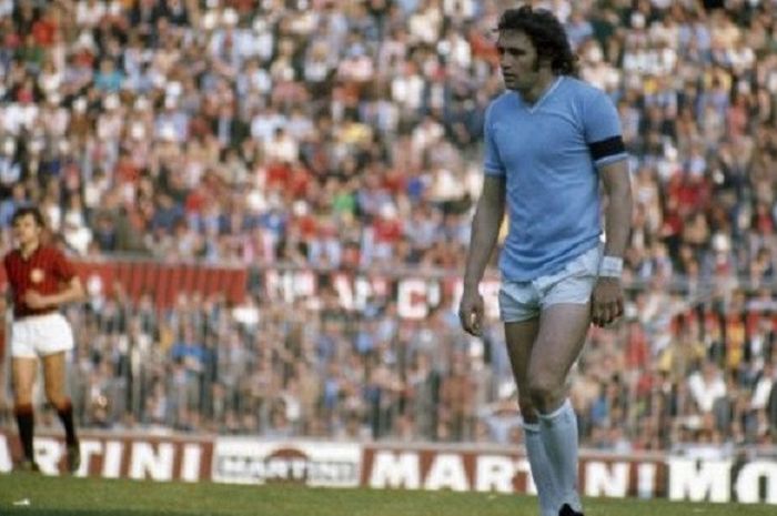 Striker Lazio era 70-an, Giorgio Chinaglia, menjadi sosok penting bagi klubnya karena berhasil mengantar Si Elang Ibukota mencicipi scudetto pertama.