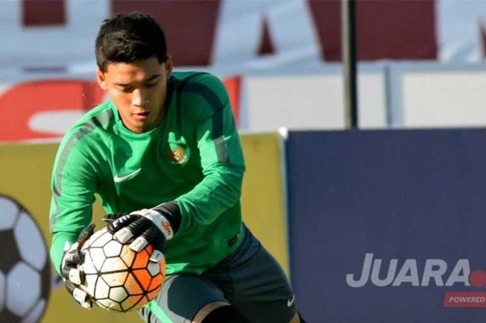 Penampilan Dicky Indrayana dalam sesi latihan timnas U-22 di Stadion Kapten I Wayan Dipta, Gianyar, Selasa (23/5/2017)