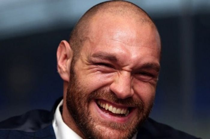  Tyson Fury usai kemenangan atas Wladimir Klitschko, Minggu (29/11/2015) 