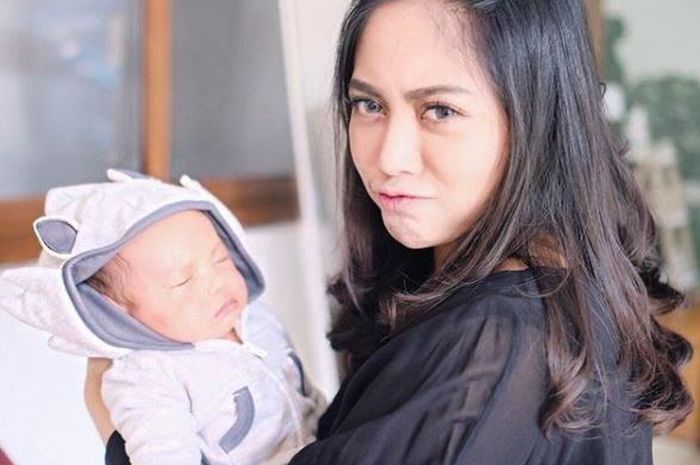 Rachel Vennya dengan Anaknya, Xabiru. | Instagram/rachelvennya