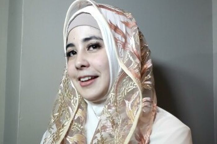 Risty Tagor Siap Rilis Koleksi Busana Muslimah Ibu dan Anak Untuk Ramadan Nanti 