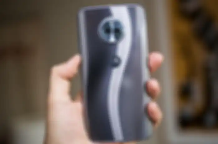 Moto X4 