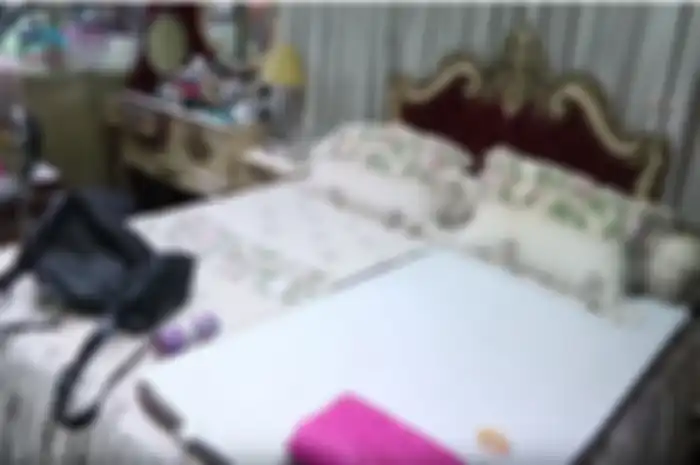 Kamar Mami Popon yang terkesan klasik