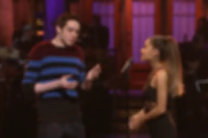 Ariana Grande dan Pete Davidson