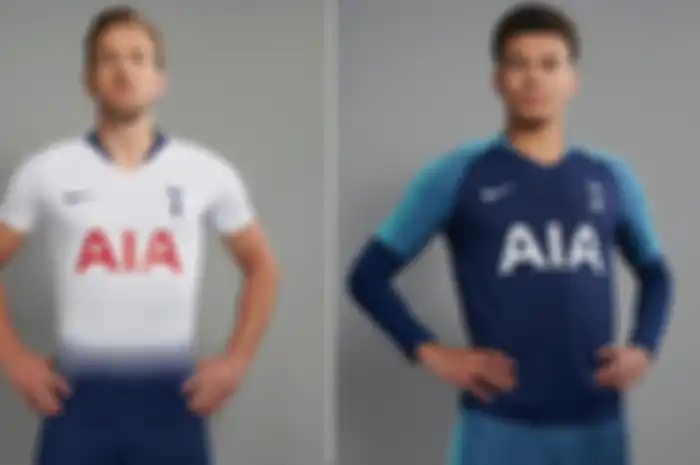 Jersi Tottenham Hotspur: Home (kiri), Away (kanan)