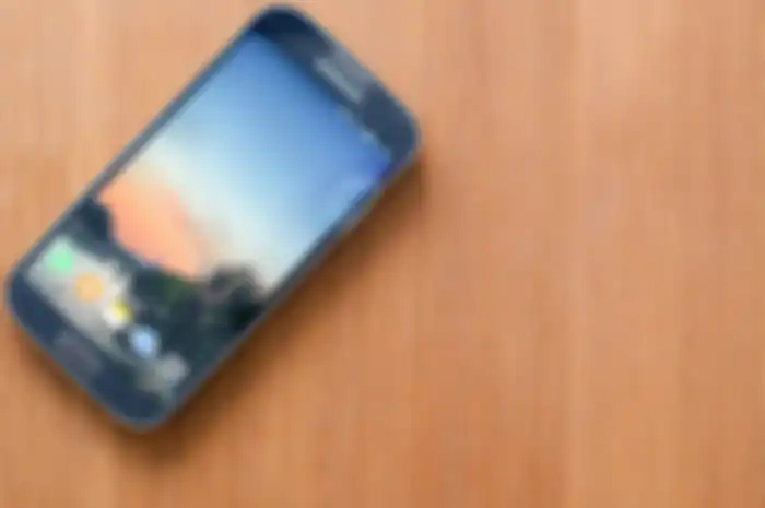 ilustrasi smartphone Samsung Galaxy S4