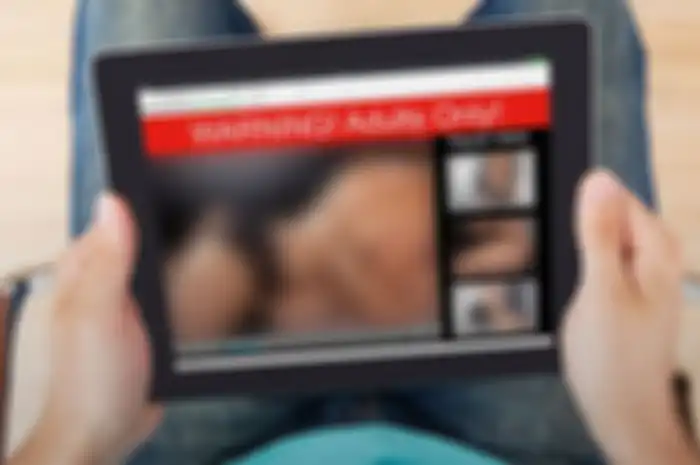 ilustrasi konten pornografi