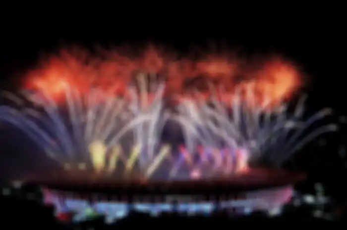 Pesta kembang api pada Upacara Pembukaan Asian Games ke-18 Tahun 2018 di Stadion Utama Gelora Bung Karno