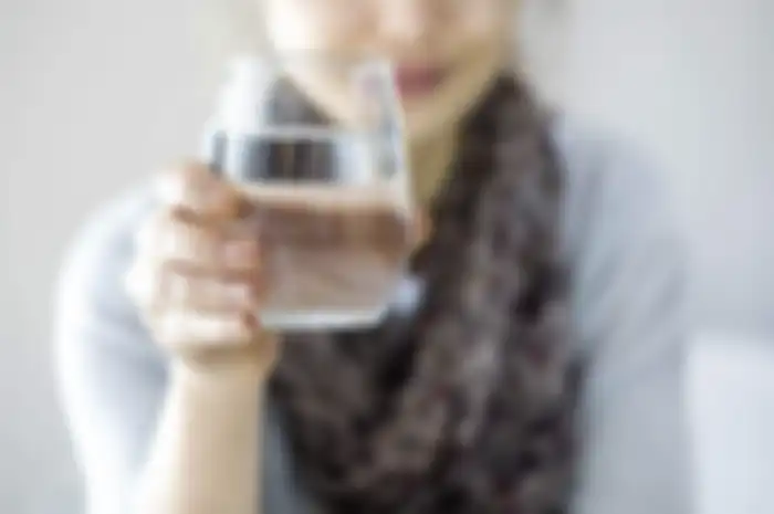 Siapa yang tidak ingin terlihat lebih muda dan tanpa keriput? Setiap wanita pasti menginginkannya. Berikut ini cara alami yang bisa digunakan.